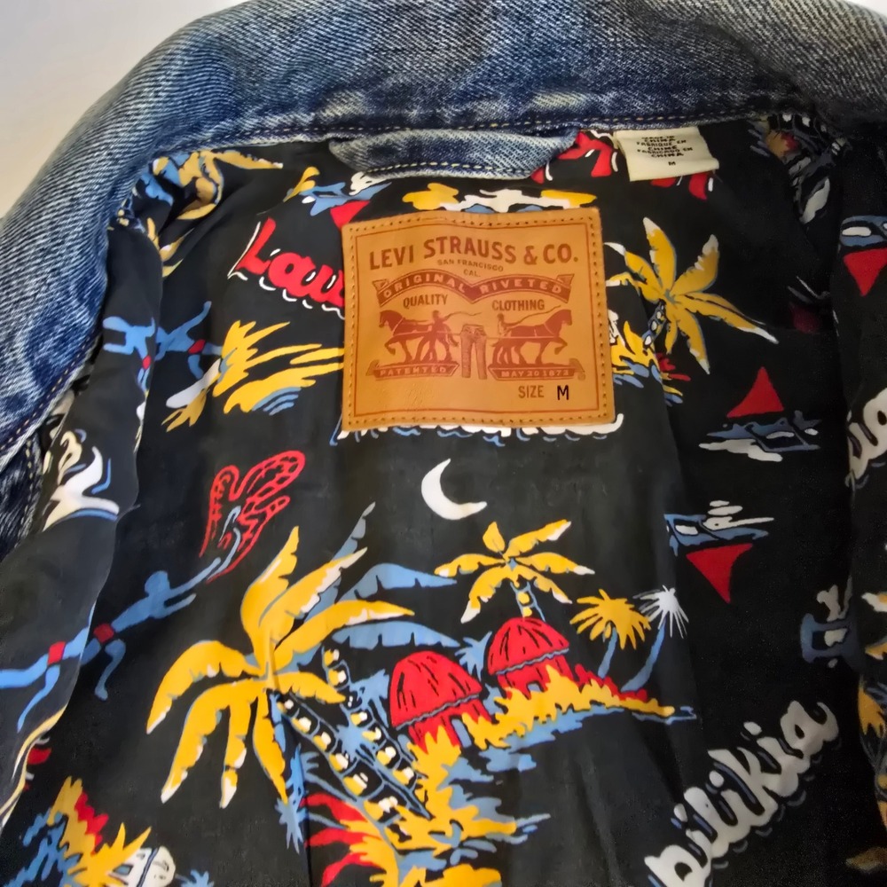 Levi Strauss & Co Denim Jacket Aloha Print Lined Blue Medium Wash Trucker - Picture 13 of 16